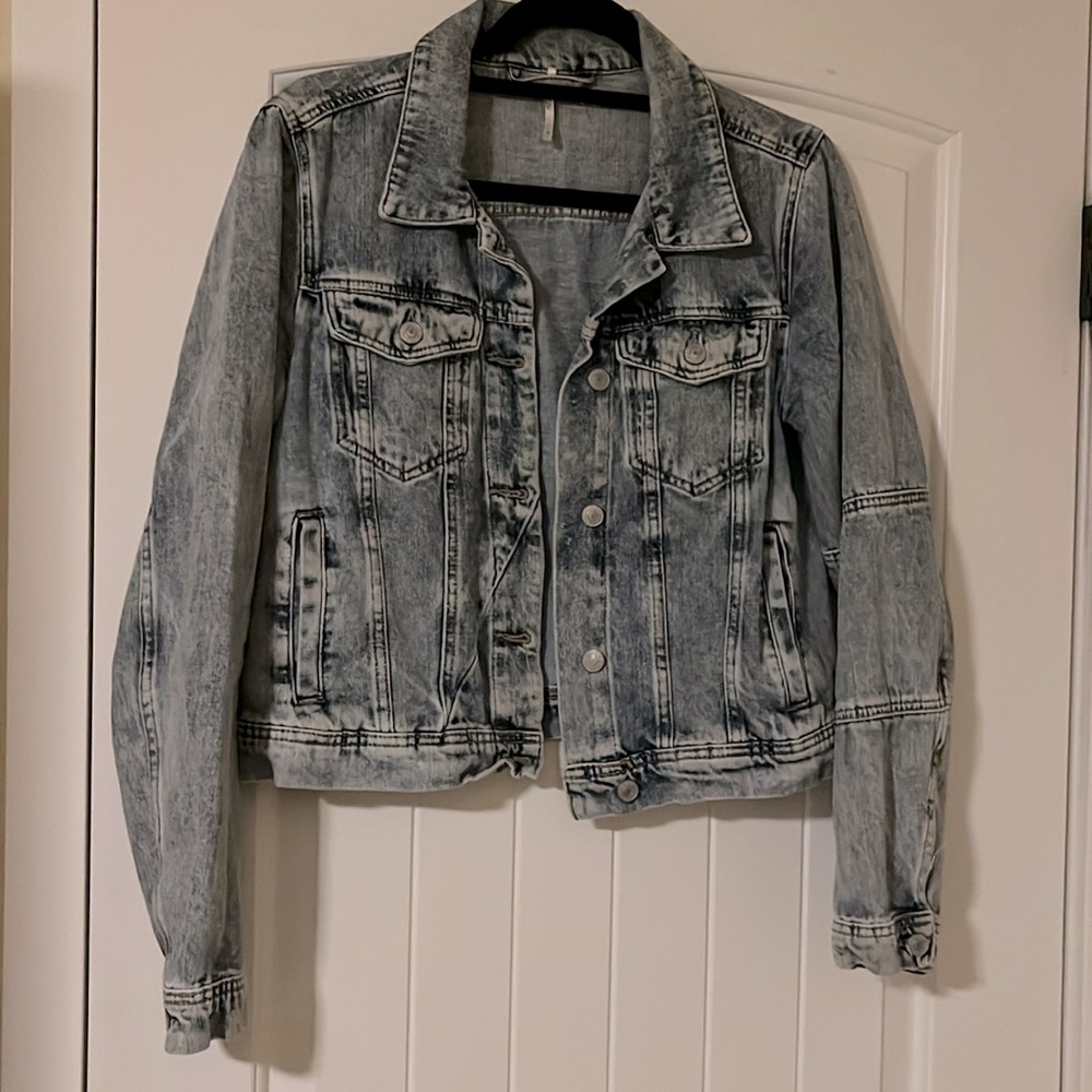 Free People We the Free Rumors Jacket Light Indigo Blue Denim Size Medium - Picture 7 of 16